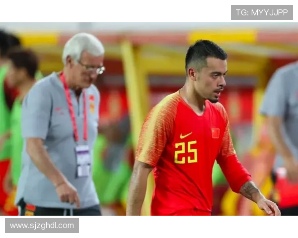 足球明星因涉嫌违法被捕引发舆论热议背后的真相与影响分析 足球明星因涉嫌违法被捕引发舆论热议背后的真相与影响分析