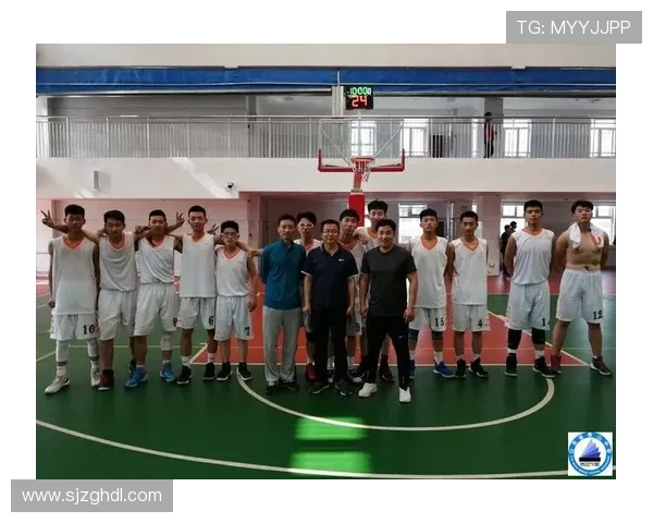 赛后分析：深圳篮球队与成都篮球队的表现与状态对比探讨