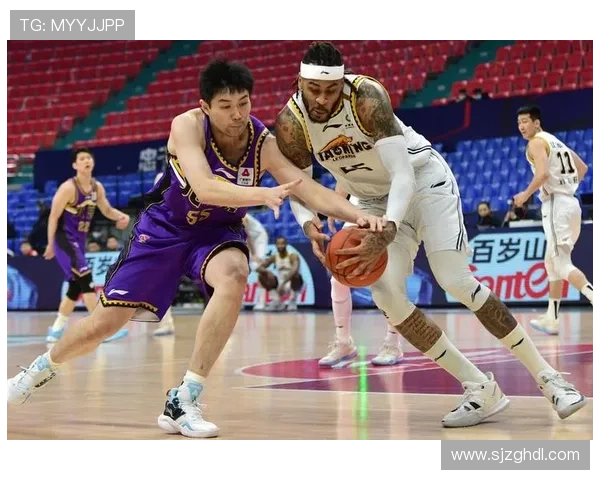 赛后分析:北京篮球队与广州篮球队球员个人能力对比与表现总结 赛后分析:北京篮球队与广州篮球队球员个人能力对比与表现总结